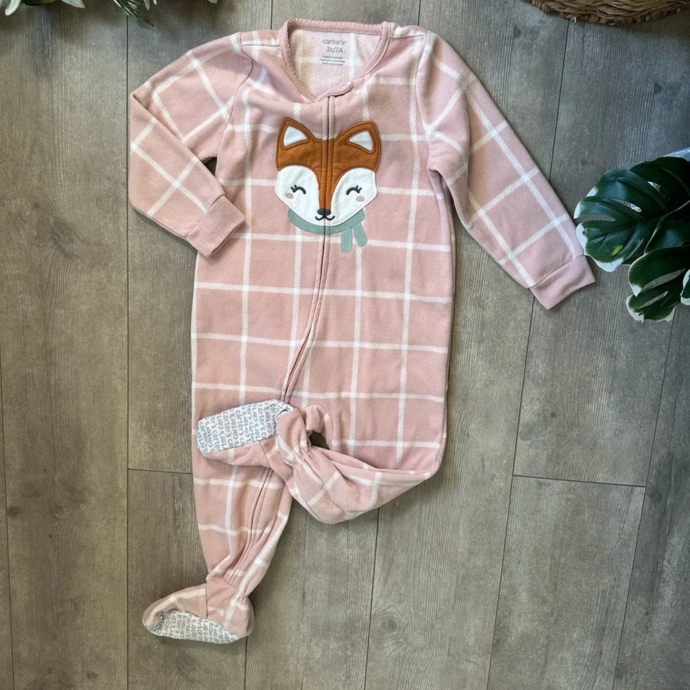 Carter’s 2T Girl Full Zip Footie Fox Pajamas Cozy toddler Excellent condition